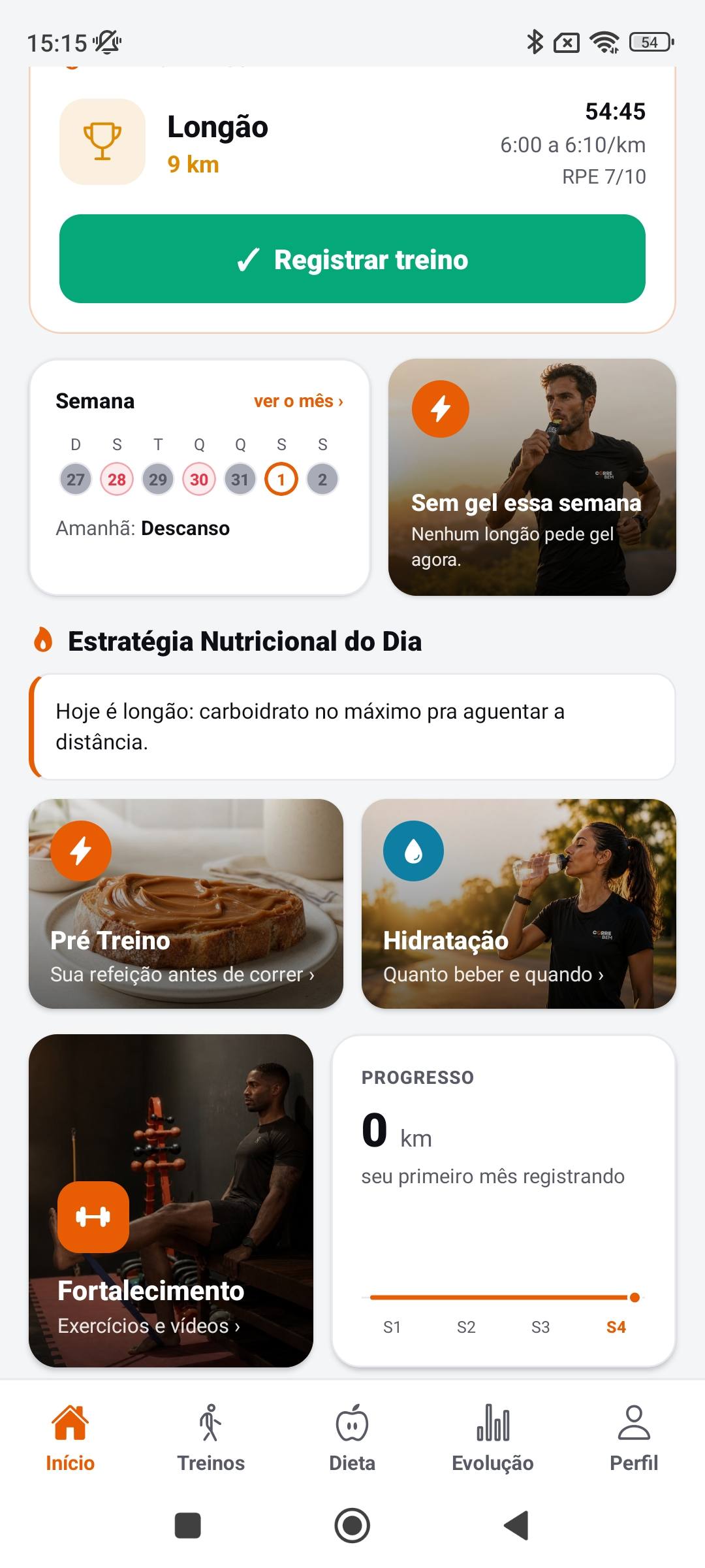 Tela inicial do Corre Bem Plus com estratégia nutricional do dia, pré-treino, hidratação, fortalecimento e progresso